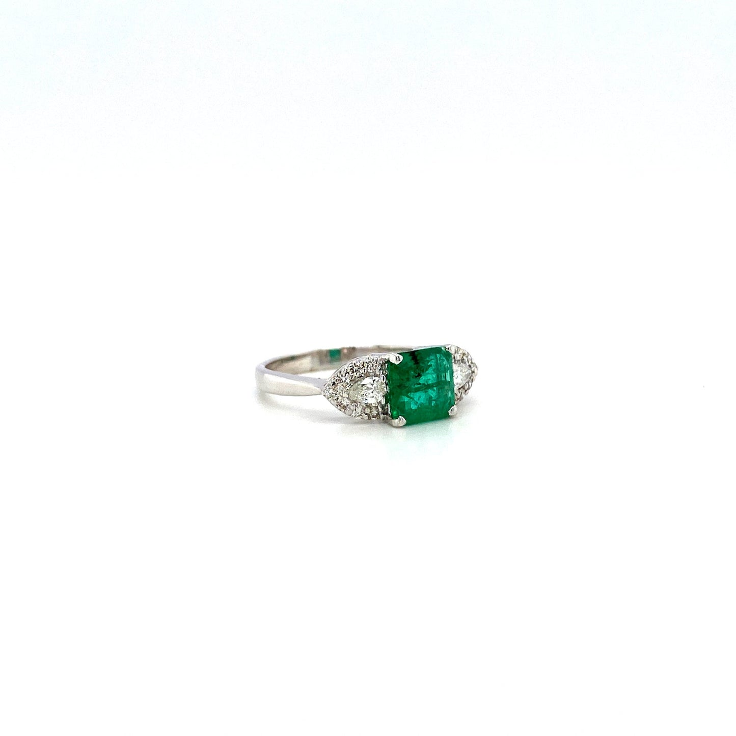 Emerald and Diamond Ring in 18K White Gold - KGR 17089