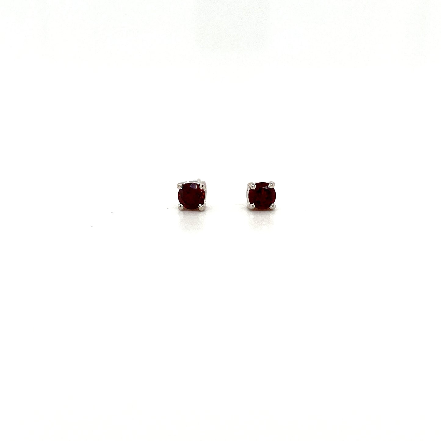 Garnet Earring in .925 Sterling Silver - KST 52601