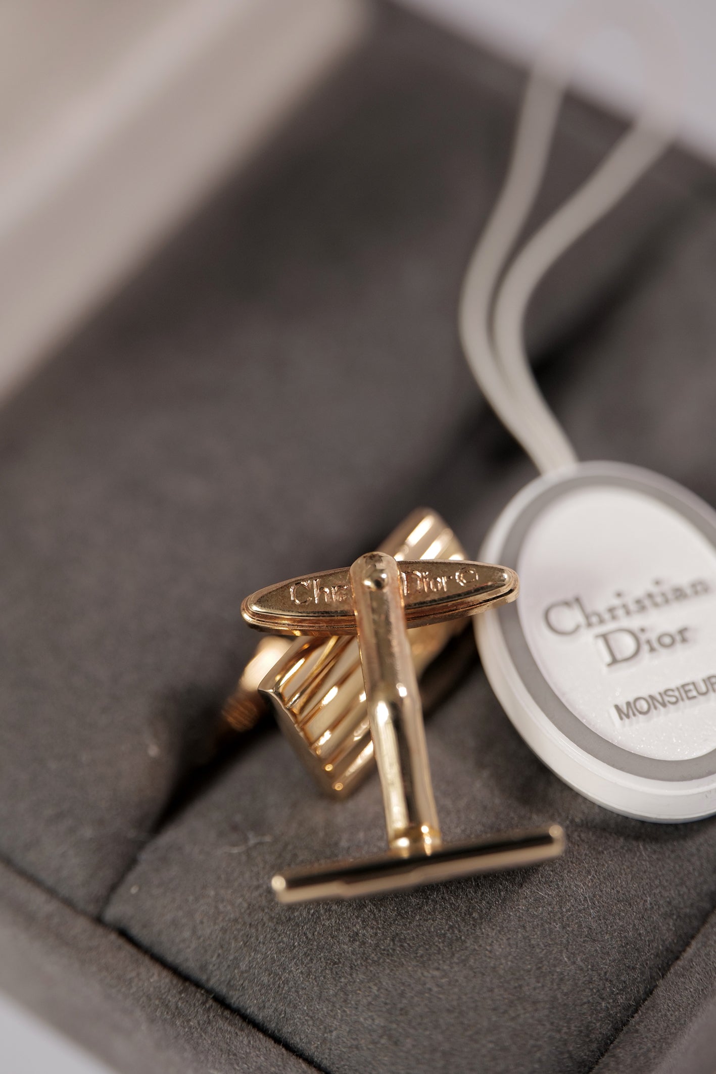 CHRISTIAN DIOR CUFFLINKS WITH BOX