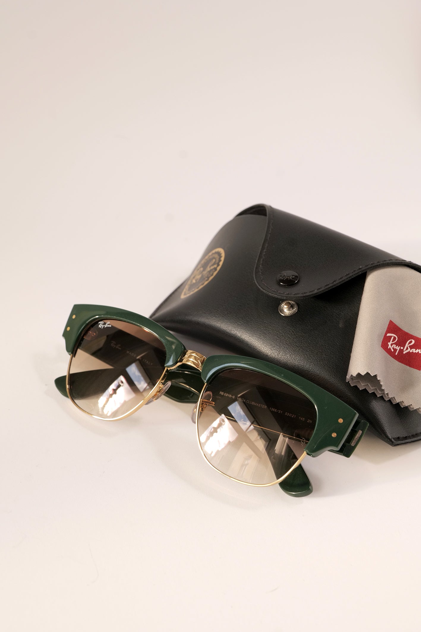 RAY-BAN SUNGLASSES – MEGA CLUBMASTER