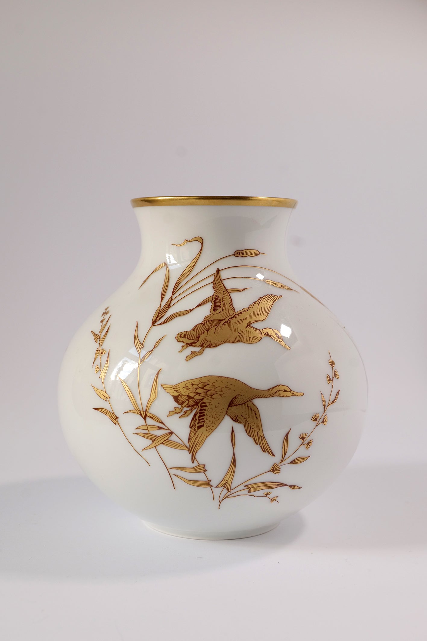 PORCELAIN VASE - VOHENSTRAUSS