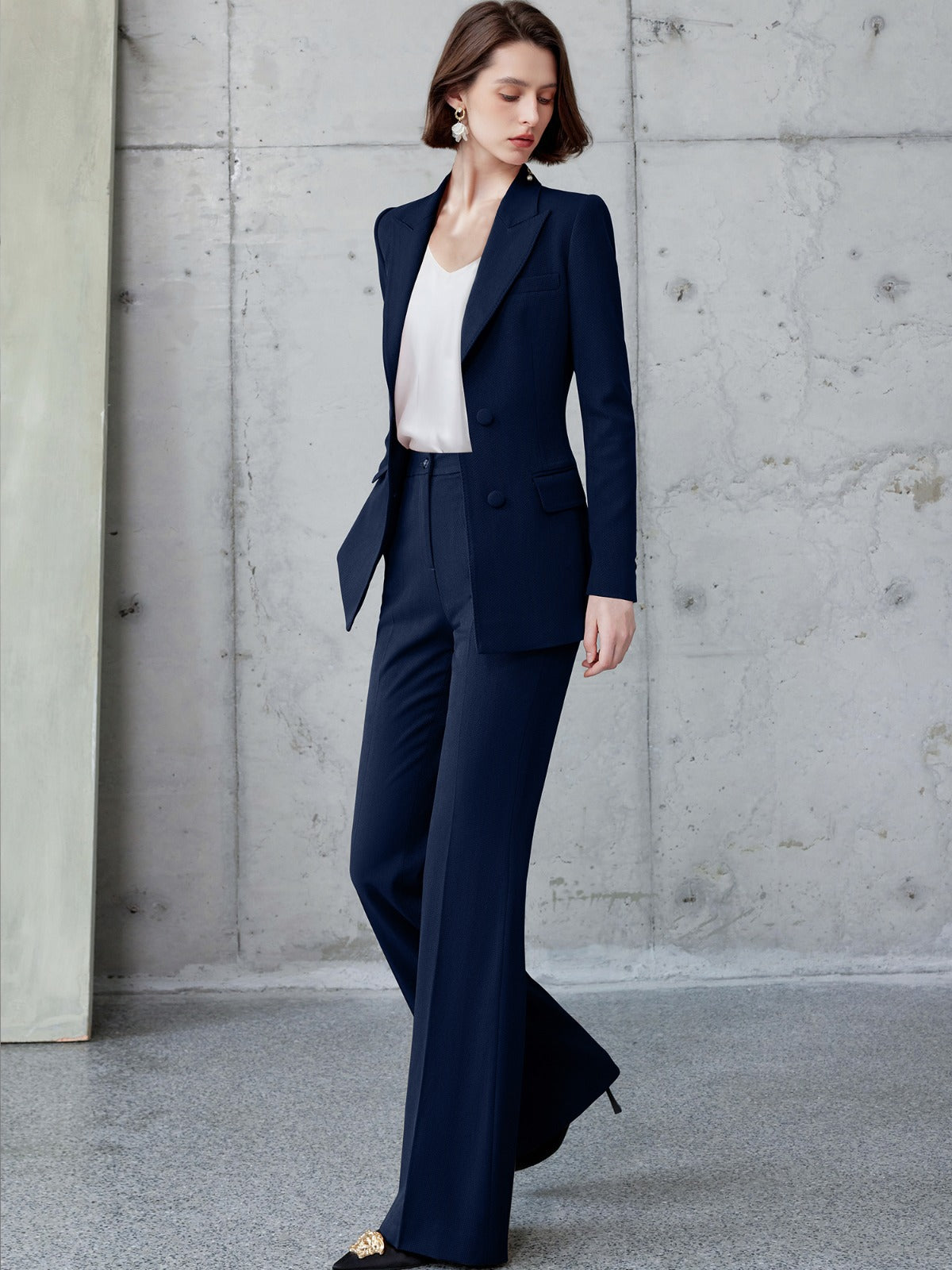 The redefined wide-leg navy pantsuit